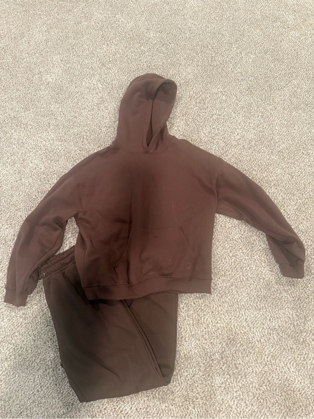 LILY AND LOTTIE - Women’s Brown Hooded Sweatshirt and Jogger Set